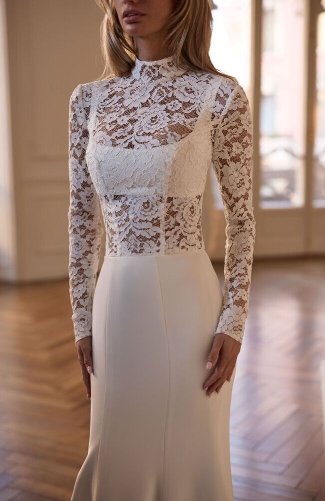 White and Lace Ondora