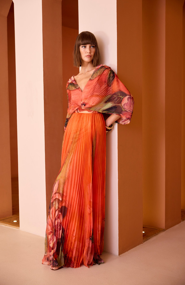 Carla Ruiz 52700 Colour 06