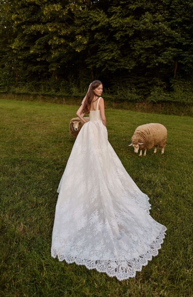 Milla by Lorenzo Rossi Elisora