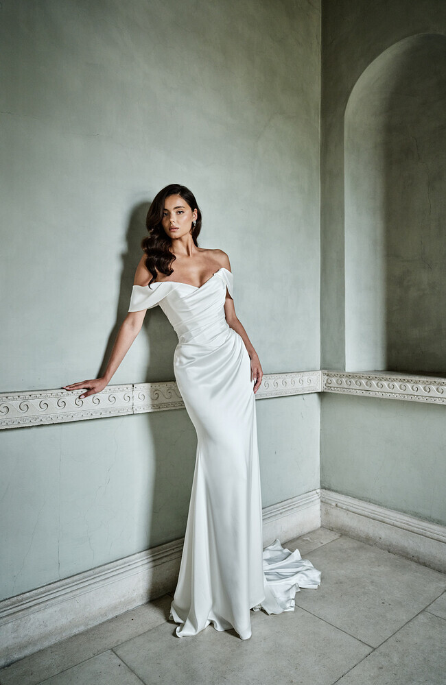 Suzanne Neville Eternelle