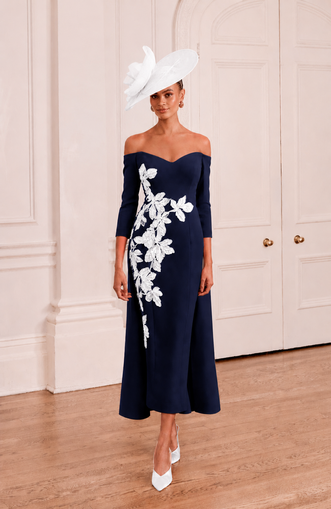 John Charles 66781 Navy / Ivory