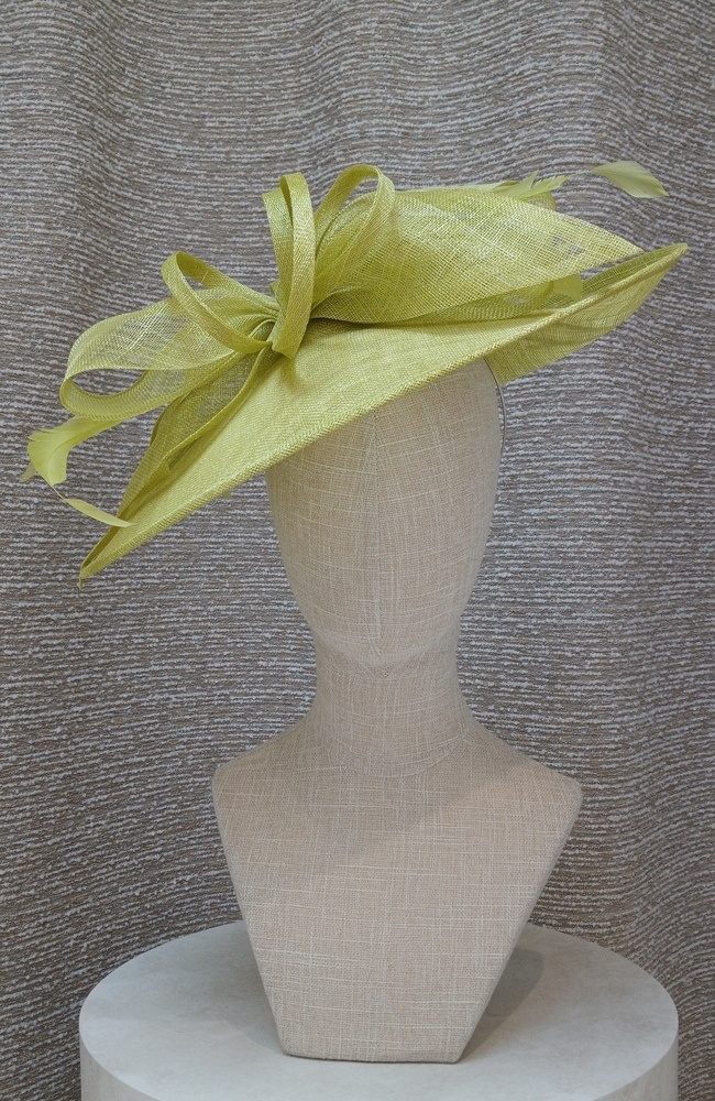 The Wedding Shop Jitters Style 7 Fascinator In Lime
