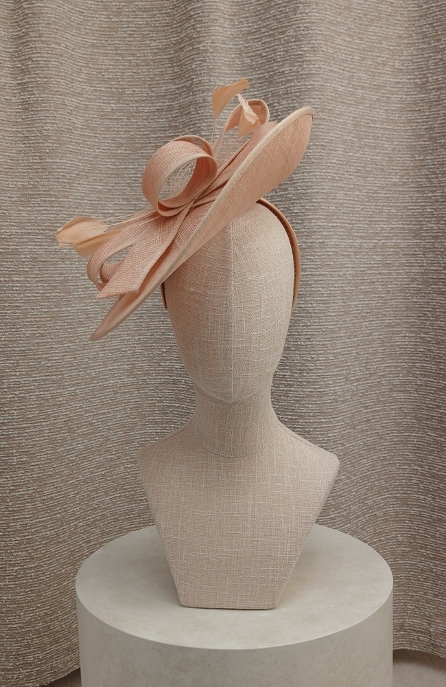Nigel Rayment 19075 Fascinator In Nude