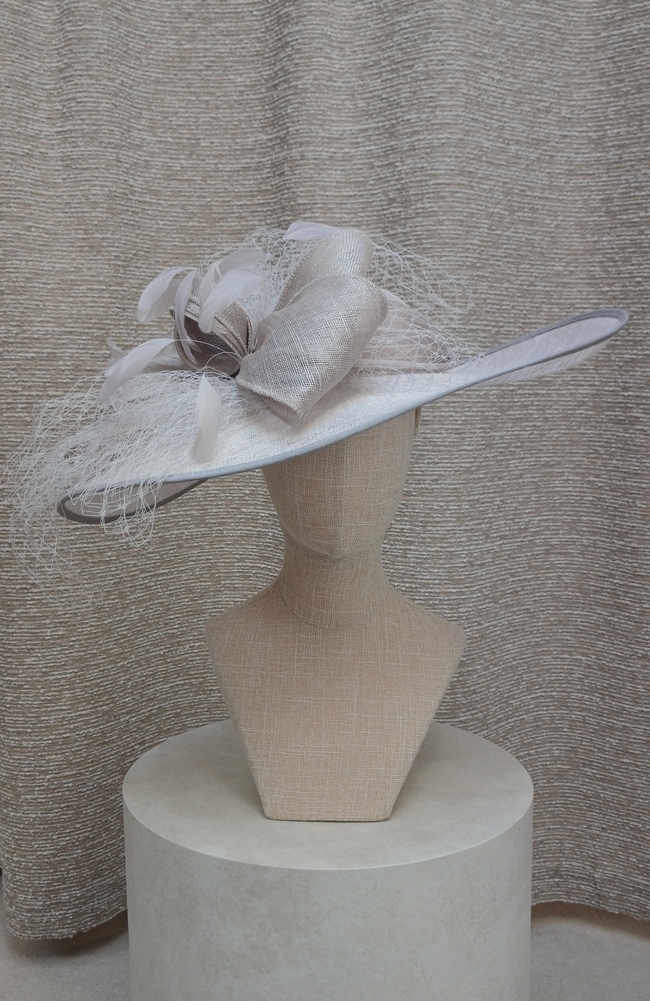 Snoxell & Gwyther 222 Fascinator In Silver