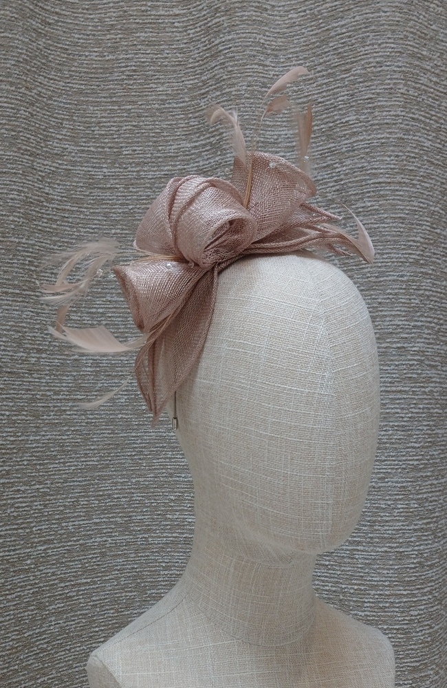 The Wedding Shop Jitters Style 1 Fascinator In Mink