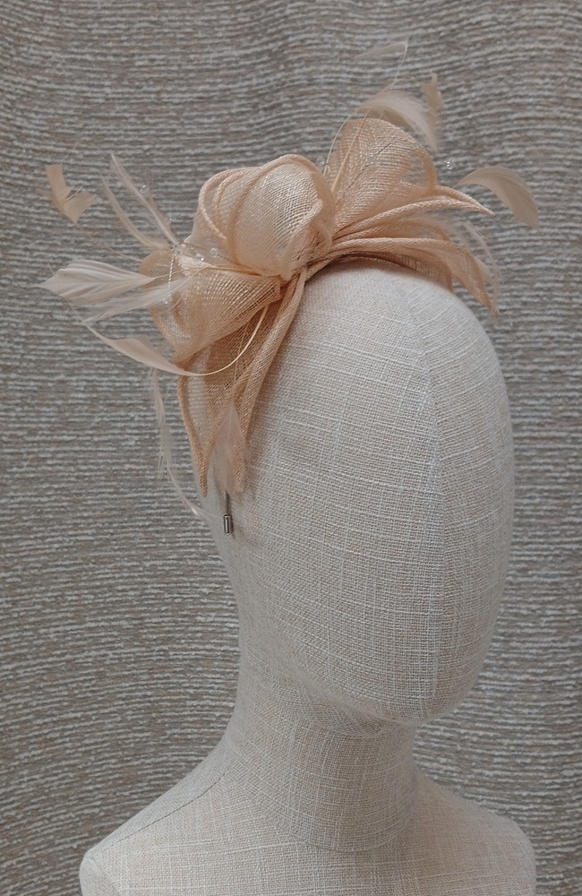 The Wedding Shop Jitters Style 1 Fascinator In Nude